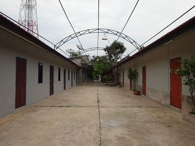 Mac garden resort and restaurant <br /><br />リゾートなのでコテージもあります。<br />そっちはちょっと高め。<br />もしかして明日サメット島に行くかもしれないから<br />とりあえず一泊で。