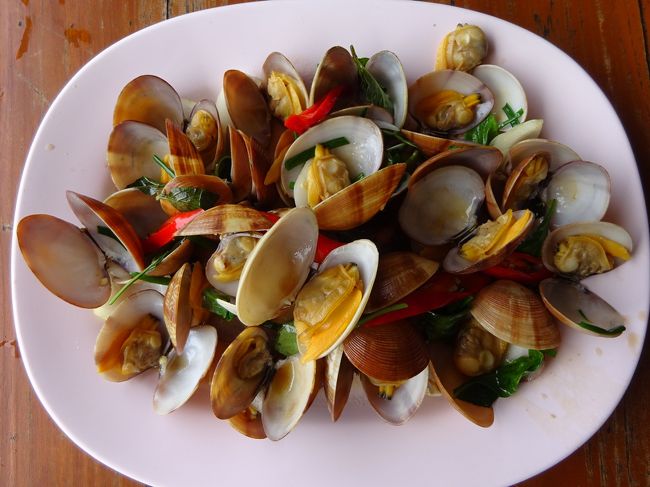 バンペー banphe <br />チェタイプレストラン chetaipu restaurant <br /><br />アサリ炒め 150B