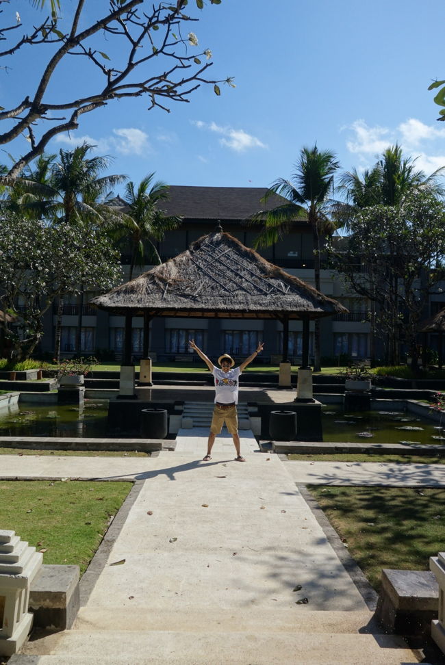 昼寝をした後は、ホテル内を散策しました。<br />ここは、ベランダから見えていた場所です。