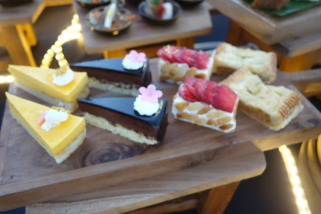 マンゴーケーキ、ショコラケーキ、ストロベリー、パイ