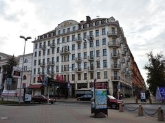 ホテルはヨーロッパホテル
Hotel EUROPE　https://www.hoteleurope.by/en/reservation/
King size Deluxe  308 EUR (2泊) ホテルHP予約（Early Booking)