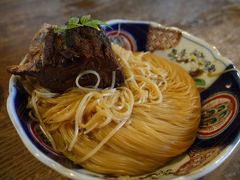 お昼ごはんは 翼果楼で

焼鯖そうめんに、