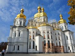 世界遺産ペチェールシク大修道院の中で一番大きな大聖堂が、このウスペンスキー大聖堂です。11世紀に建立されましたが、第二次世界大戦中にソビエト軍によって爆破されました。現在あるのは2000年秋より再建、修復されたもの。