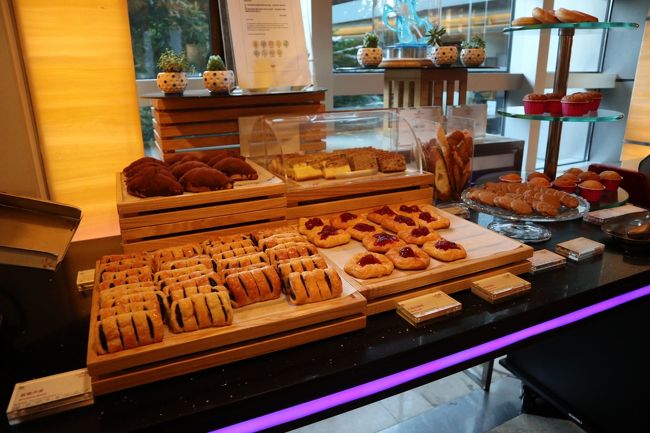 パンもいろいろ。