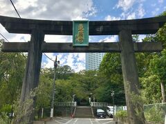 続いて、芝東照宮へ。
芝公園、増上寺のお隣に鎮座しております。