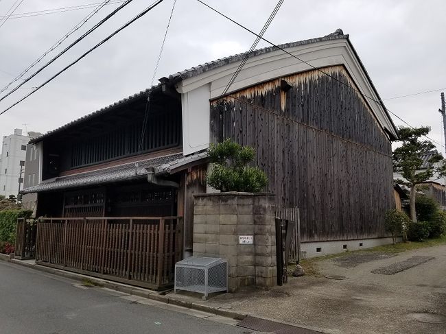 歴史のありそうな建物もありました