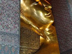 ここで印象に残ったのは、金色の大きな寝釈迦仏。
この大きさ、伝わりますか？