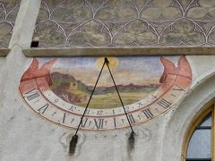ハルの教区教会の日時計はオーソドックスなタイプ。