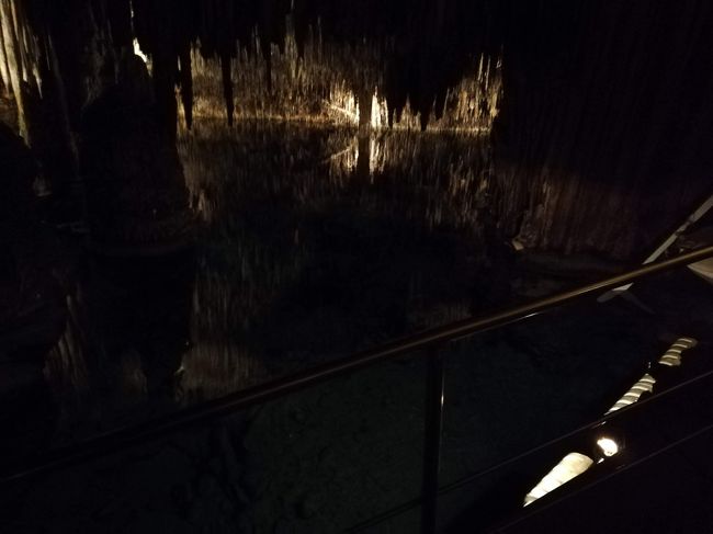 ドラゴン洞窟（内部）３３<br />ボートの中からの景色２
