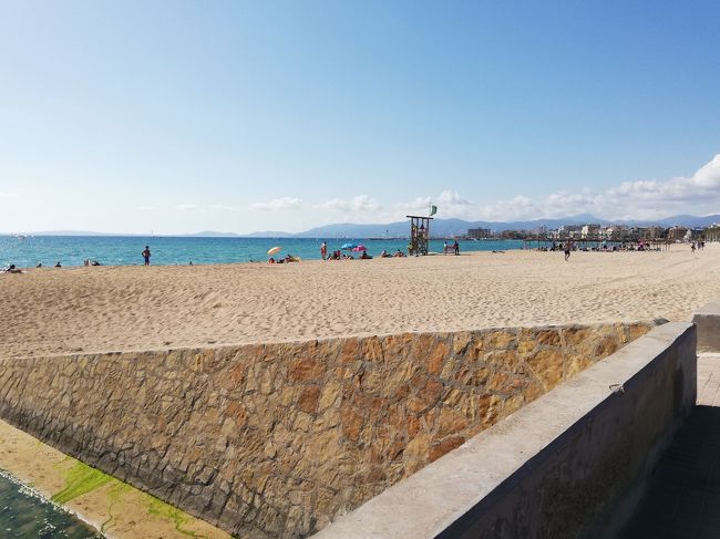 ホテルの近くのビーチ５