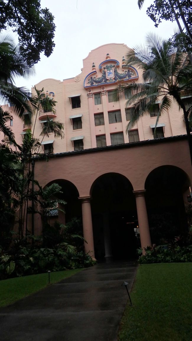 雨が止んでいる合間を縫ってホテル巡りとか、ホテルに戻って荷物の整理とか。