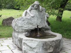 　マイエンフェルトのハイジの泉です。