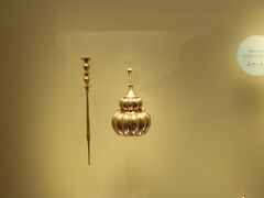 昼食後は黄金博物館に行きました。
様々な金製品が展示されています。

黄金郷エルドラードと呼ばれた伝説についての資料もあります。