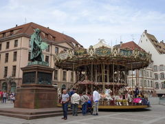 ストラスブールStrasbourg

グーテンベルク広場
Place Gutenberg

カルーセルがある。
