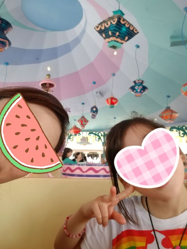 あまり並ばないものといえば、<br />アリスのティーパーティー。