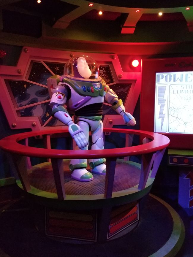 トイ・ストーリー大好き。<br />夕方まで園内で遊んで、ファストパスで<br />バズに乗りました。<br /><br />そして、大江戸温泉に入り帰りました。