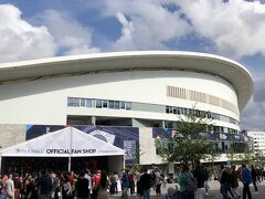 到着しました！Estádio do Dragão！
現在は日本代表MF中島翔哉が所属しているポルトガル1部リーグの強豪FC Portoの本拠地です。
日本国内でもそうですが、初めて訪れるスタジアムを目の前にすると嫌がうえにもテンションが上がってきます。