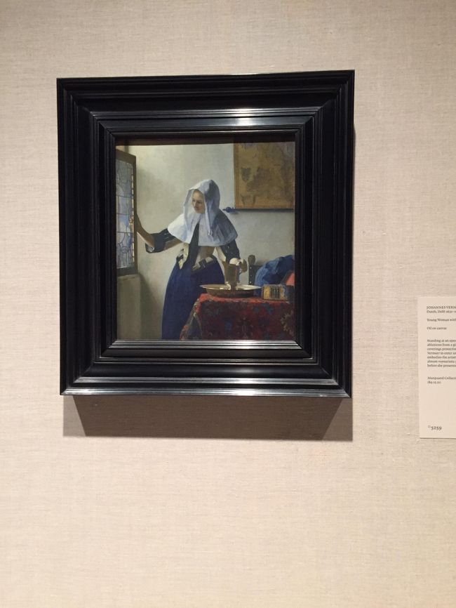 フェルメール<br />「水差しを持つ若い女」