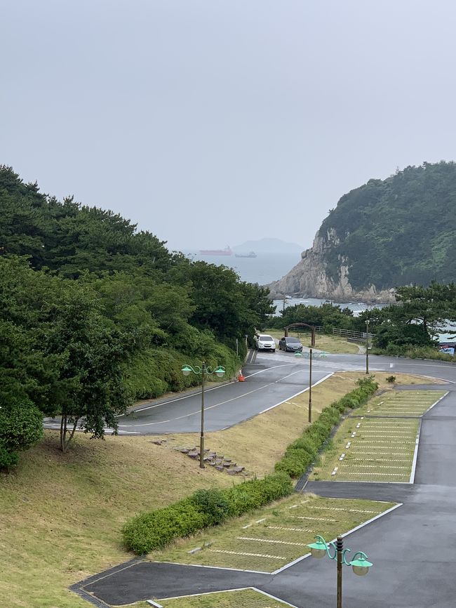雨なのでタヌビは走っておらず近くのお店がある辺りで、タヌビNO!〇〇ウォンで周ったるみたいなことを言ってる（気がした）ようでしたが、1人ですしこんな雨の中周る気もなかったので入口だけみてUターンｗ