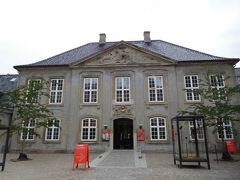歩いてデザイン博物館まで来ました。コペンハーゲンカードで無料で入れます。