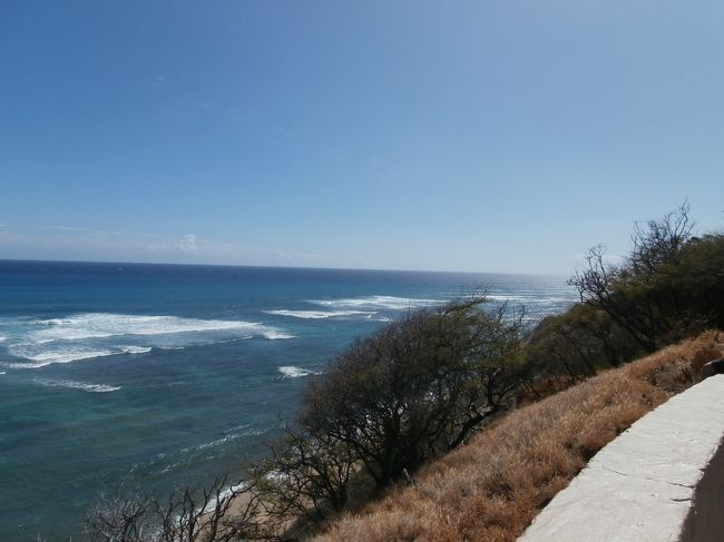 アウトリガーホテル系のトロリーは観光も兼ねていますので