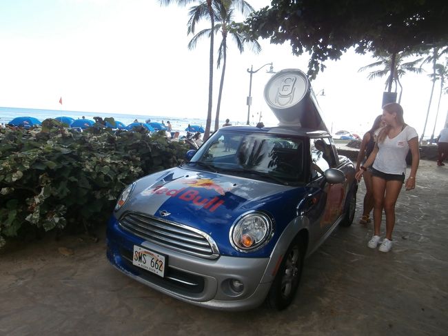 途中レッドブルに遭遇　ちゃっかり試飲させていただきました♪