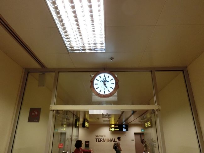 5時シンガポール着！<br />遅延した割にはほぼ定刻通りに到着しました。