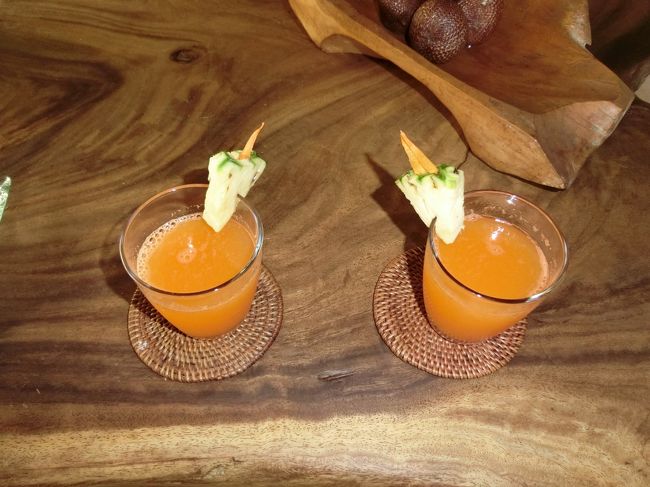 人参とジンジャーをベースにした飲み物だったと思います。<br />長旅の疲れを癒す味でした。