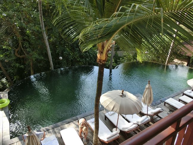 レストラン下にはインフィニティプール。<br />素敵すぎる(*_*)