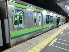 横浜線八王子方面.始発電車に乗りましょう。

①横浜線:各停.八王子行
菊名.5:00→八王子.5:49
[乗]JR東日本:クハE233-6017