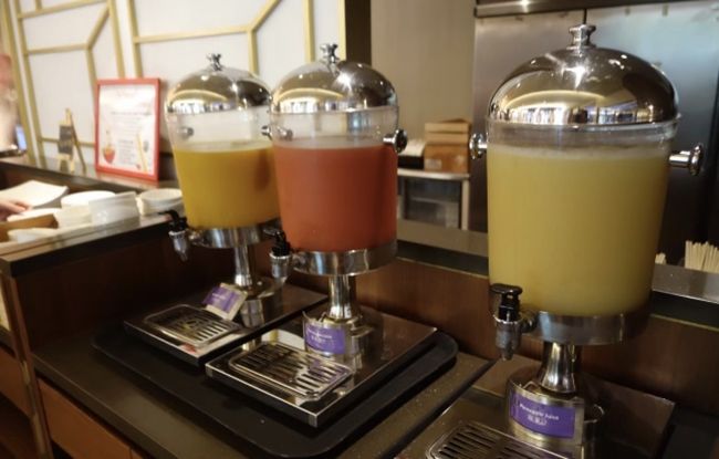 おはようございます。<br />今日も朝食ビュッフェからスタートです。