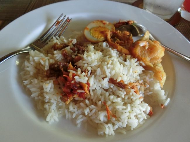 ママ茶のメインのナシウダン？だったかな。<br />美味しかったのですが如何せん食欲がなく半分以上残してしまいました。<br />明日からはハーフポーションで頼もうと反省。