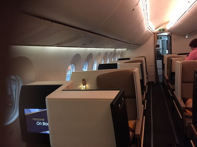 エティハド航空ビジネス エコノミークラスで行く ミラノ アブダビ一人旅 その1ビジネスとエコ乗り比べ でミラノまで ミラノ イタリア の旅行記 ブログ By Tamaemonさん フォートラベル