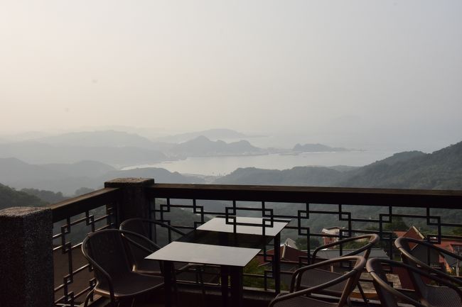 なんでここかというと、テラス席からの景色がすごく良い<br /><br />トイレも綺麗