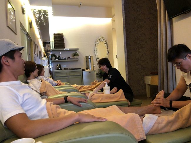 痛ーいやつかなと思ってたけど意外とちょうどいい強さ<br /><br />これやったら余裕やなと思ってたらグリッとやられてめっちゃ痛い！！<br /><br />思わず声が出た！！<br /><br />ちょうどいいとグリッを交互にやられてもうよくわからんようなってきた