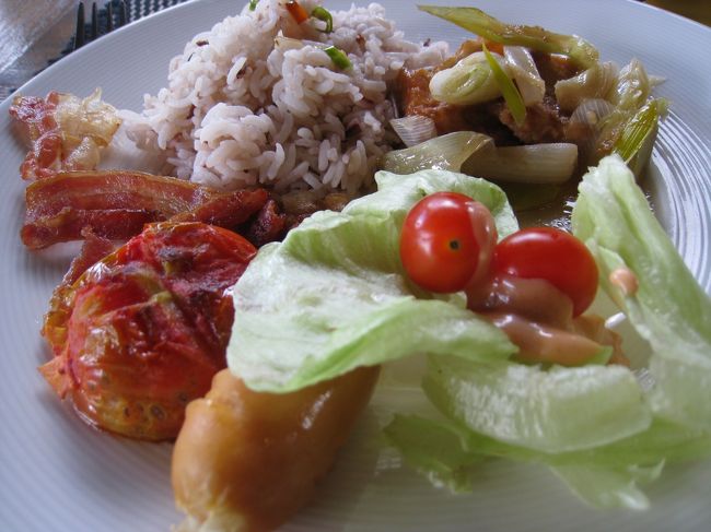 最後にお世話になるお宿にチェックイン。<br /><br />朝食たべてもいいですよ！と嬉しいオファーが！！<br /><br />さっそくいただきました。