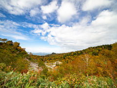 とりあえず紅葉を横目に通り過ぎた
ふけの湯の休憩所に来てみた。