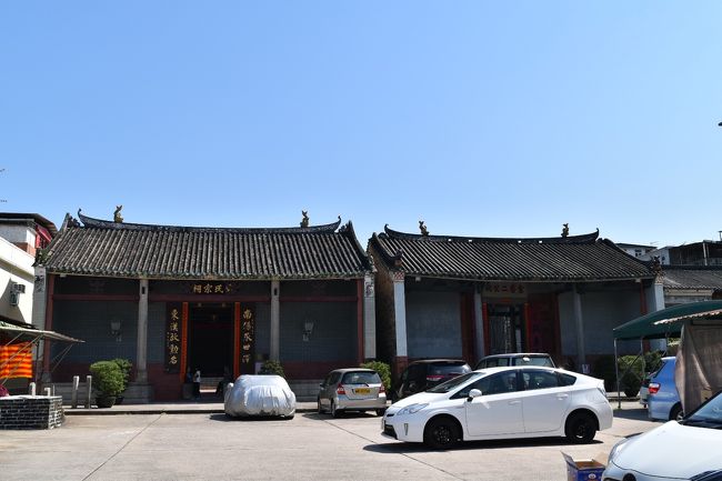 鄧氏宗祠と並んでいる『愈喬ニ公祠』<br /><br />第11代の鄧一族兄弟が16世紀に建立。<br />屏山村の子供たちの学校としても使われていたそうです。<br />