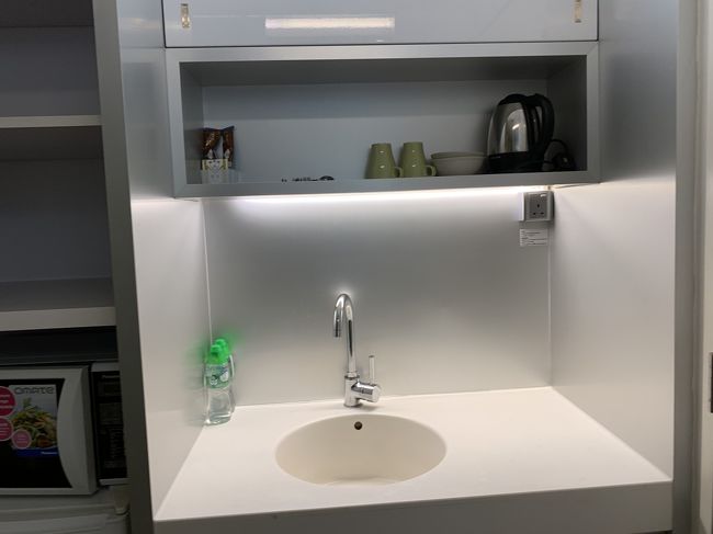 シンクもあります。<br />食器もありました。