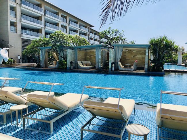 奥のカバナも空いてれば利用できます♪<br />