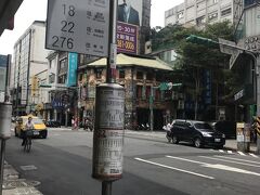 バス停：博愛路
https://goo.gl/maps/TdBh9dv4QijiWidt8