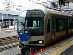 始発で出発して岡山まできました。

岡山駅発8:40の快速マリンライナーで四国方面へ。