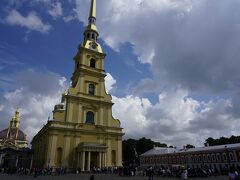 ペトロパヴロフスク聖堂が見えてきました。