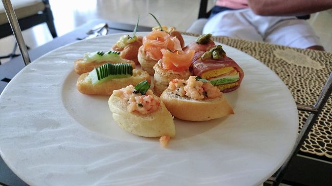 中段アップ<br />フィンガーフード