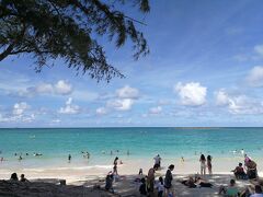 カイルアビーチで海遊び。
日陰が多いので、お気に入り！
