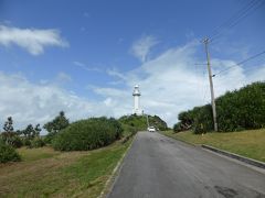 石垣島の西に張り出した半島の岬にある「御神崎（うがんざき）」。
石垣島最西端にある岬です。