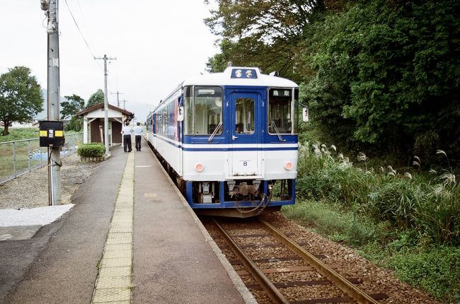 どうやら車掌さんの研修中のようでした。ガンバレ～！