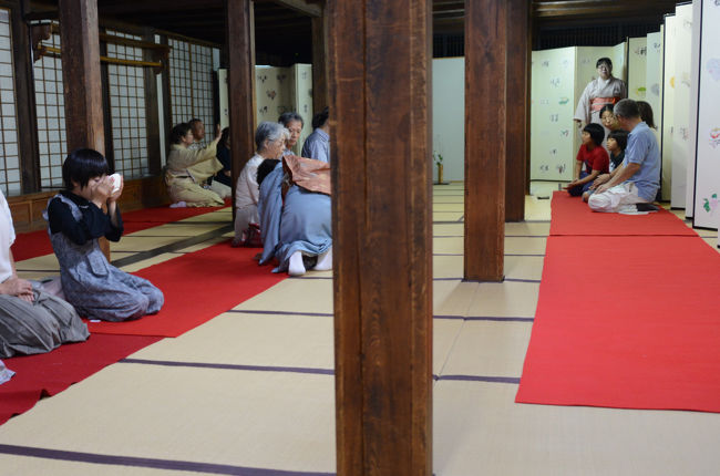 お茶もいただきました。<br /><br />僧坊（東室）にて<br />