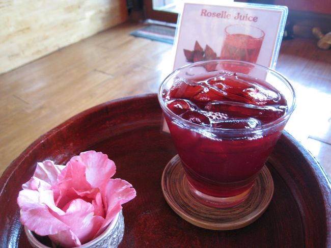 口コミがよかったマッサージ店<br /><br />店名を忘れてしまいましが、<br /><br />とてつもない美人がマッサージしてくれました。<br /><br />一瞬、あまりにも美しい方が出てきたので<br /><br />入る店を間違えたのかと思いました。