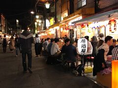 大盛況の浅草ホッピー通り。

独特の匂いと盛況ぶりに
思わず凄いね～と驚く私。

ここはいつもこんなだよ！と息子。